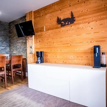 Royca - Welkeys Apartman Huez